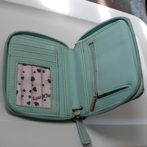 Luv Betset by Betty Johnson - Picture 4 of 7